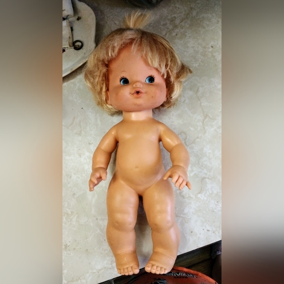 Vintage 1975 Mattel Tender Love Happy Birthday Doll           1/24 - Picture 1 of 3